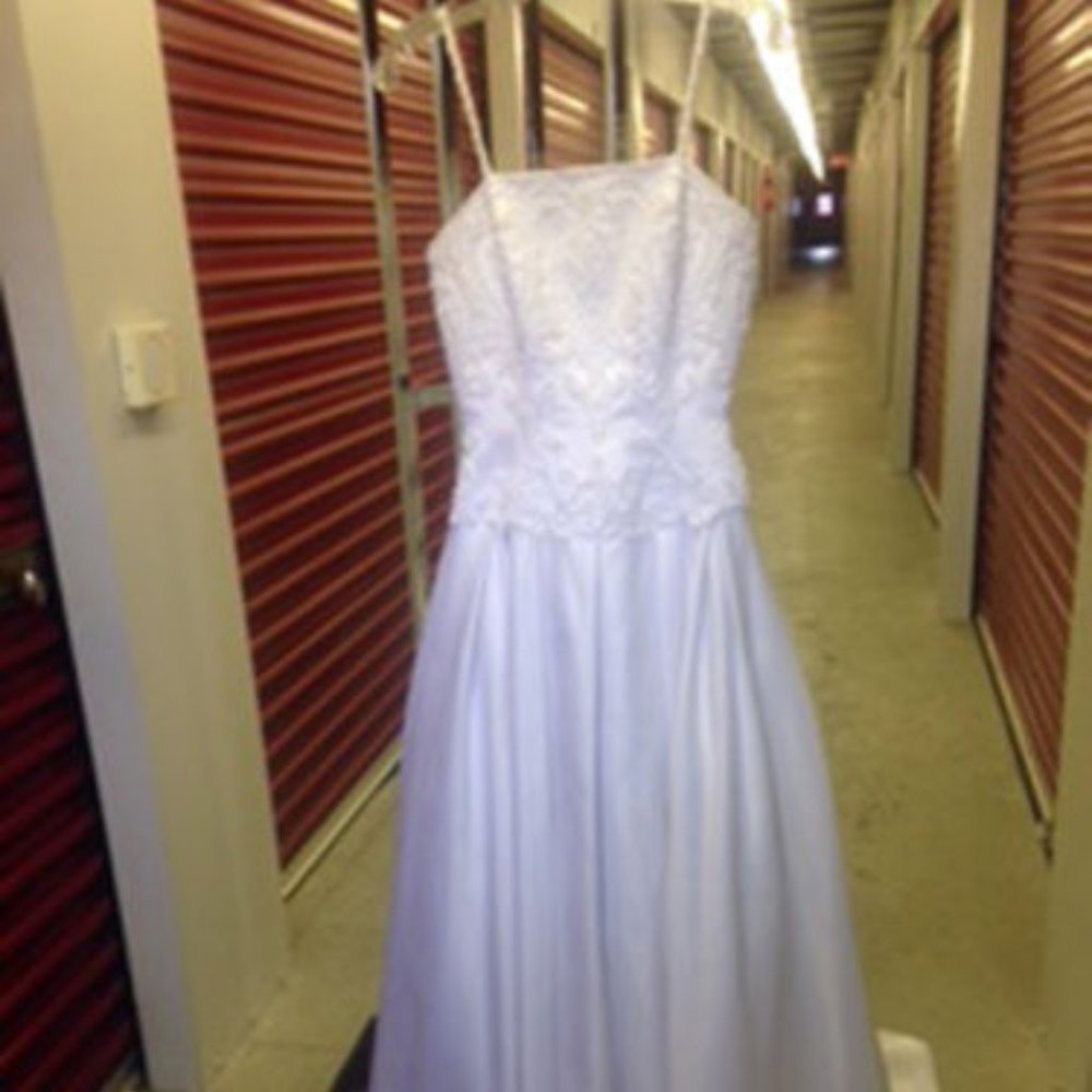 ST. TROPEZ - WEDDING DRESS -  LONG TRAIN - SPARKLI